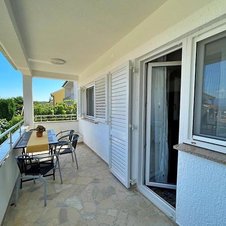 Apartments Bohovic Сило Экстерьер фото