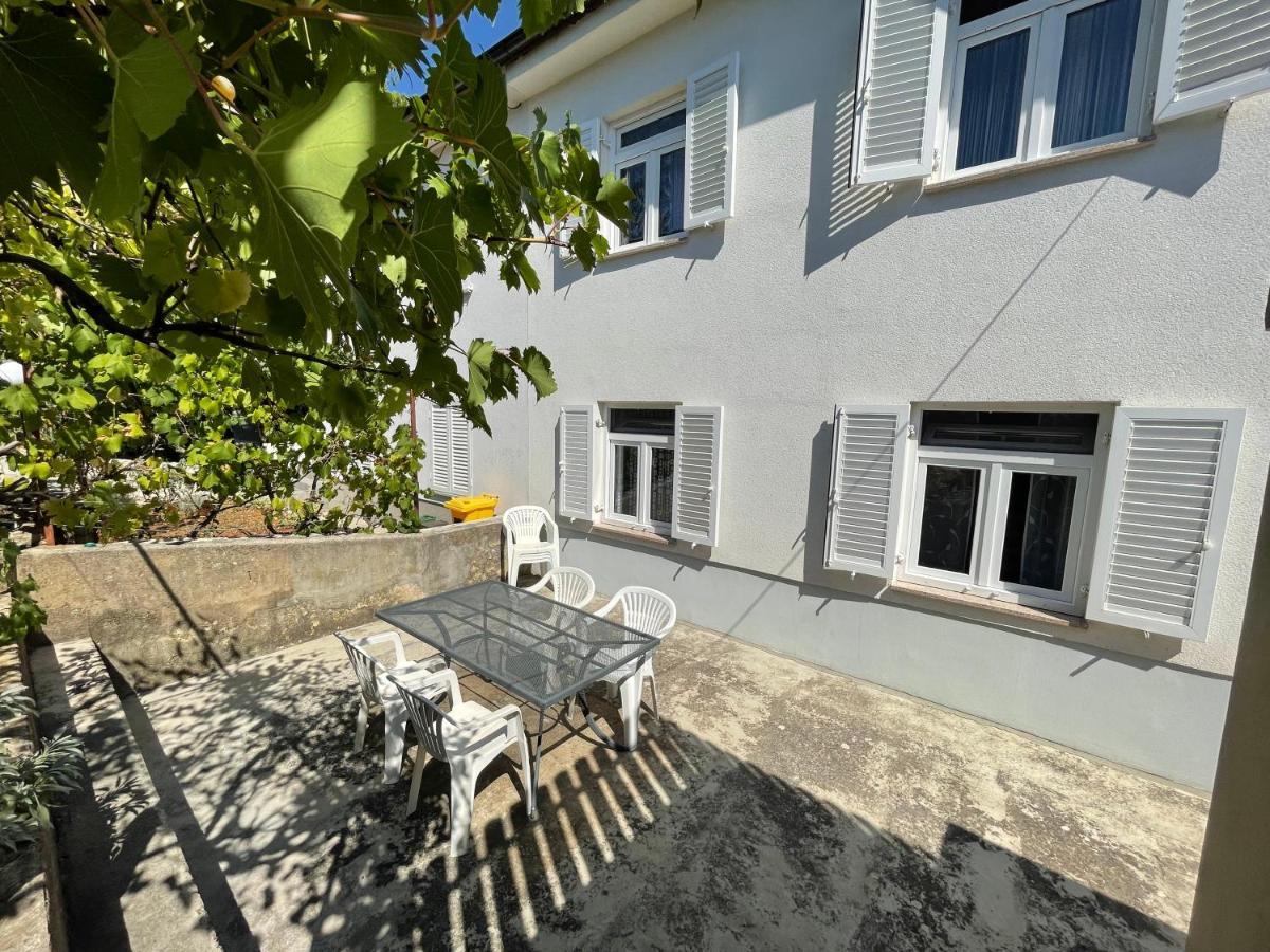 Apartments Bohovic Сило Экстерьер фото