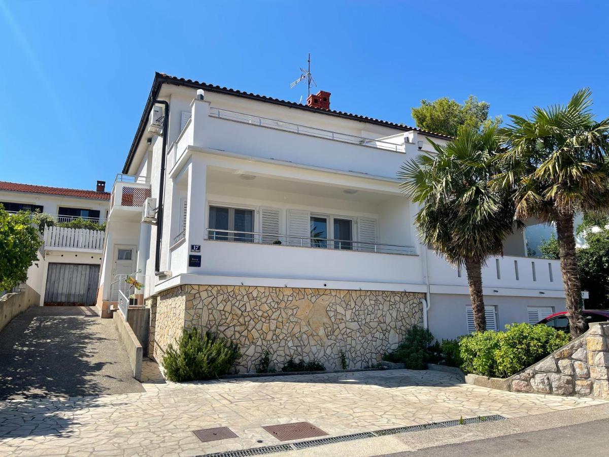 Apartments Bohovic Сило Экстерьер фото