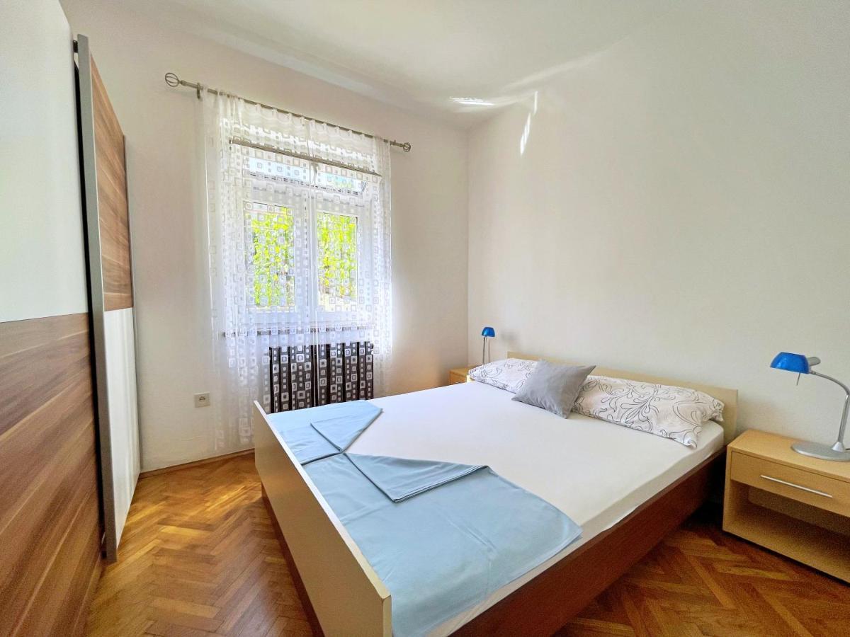 Apartments Bohovic Сило Экстерьер фото